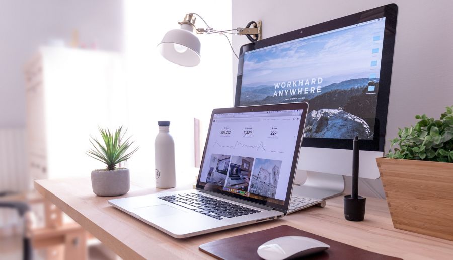 desk set up